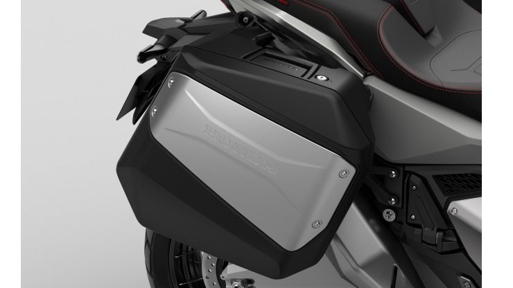 X-ADV750 