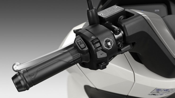 PCX125