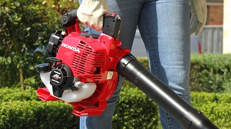 HHB 25 E Leafblower