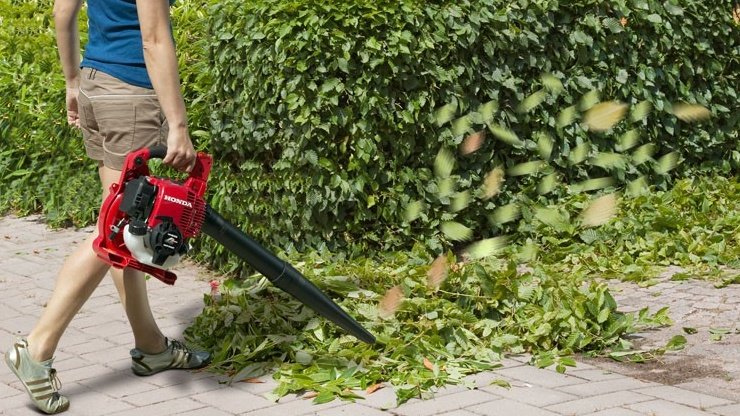 HHB 25 E Leafblower